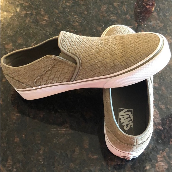 Classic Vans shoes - Picture 2 of 5